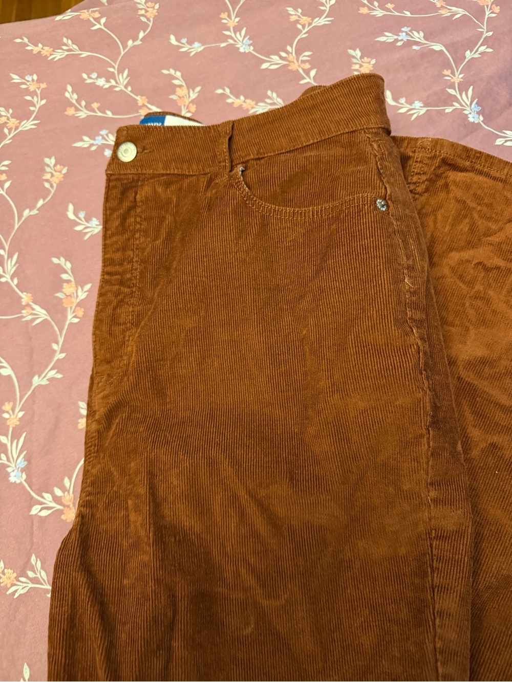Women’s Corduroy Pants in Rust Brown